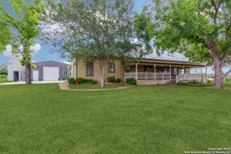 121A Bartel Comfort TX 78013