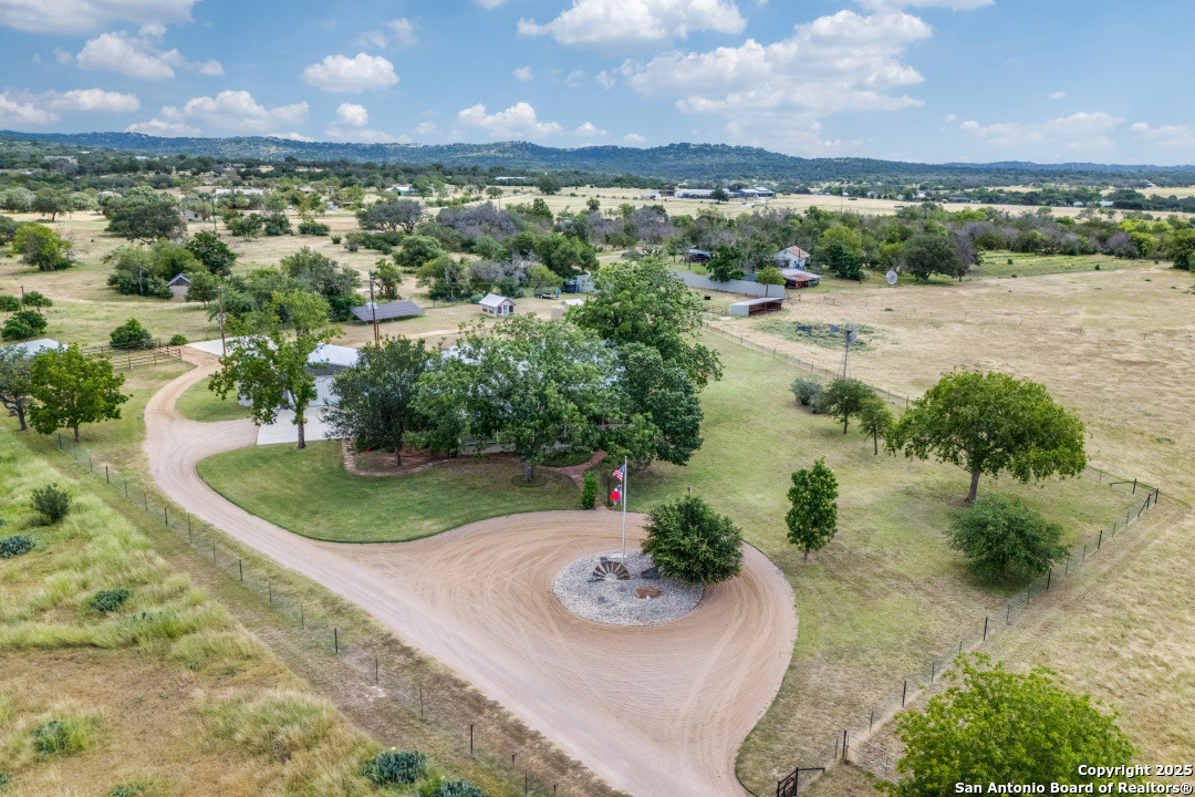 121A Bartel Comfort TX 78013