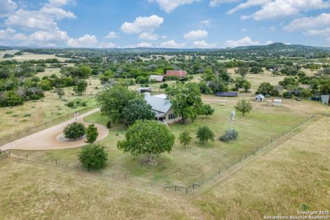 121A Bartel Comfort TX 78013