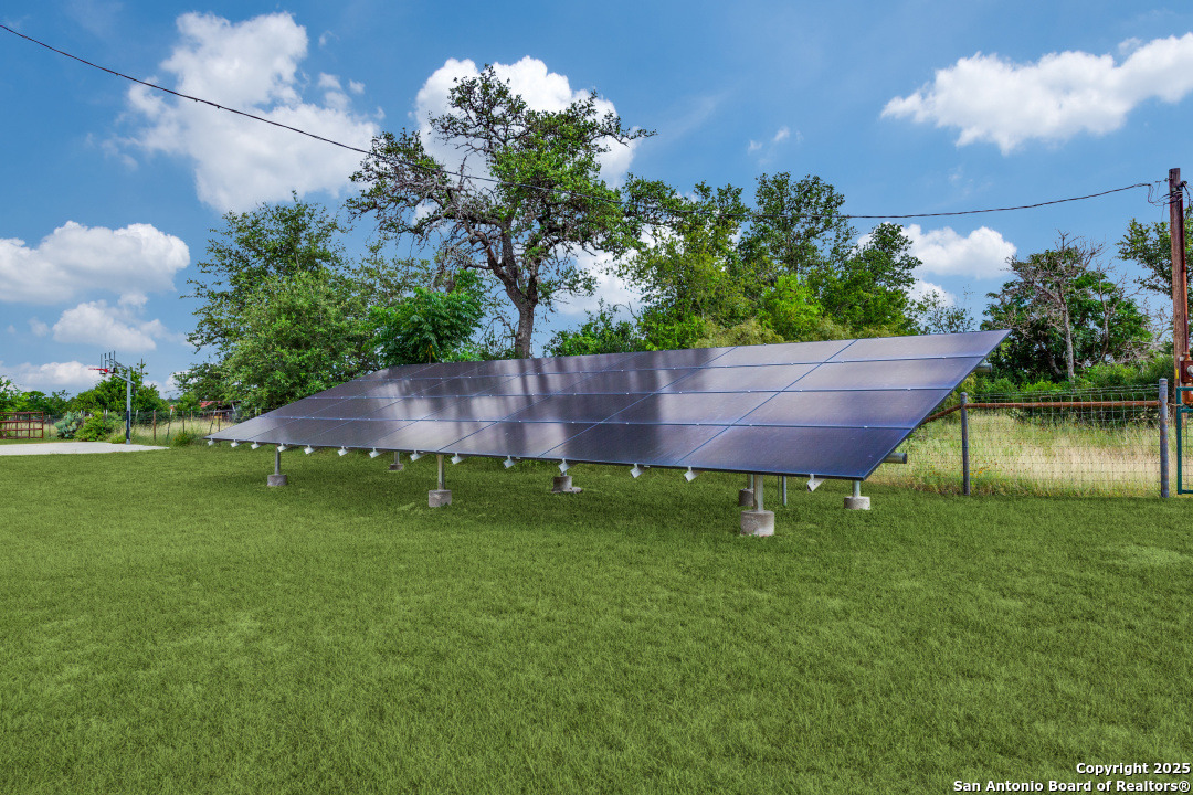 121A Bartel Comfort TX 78013