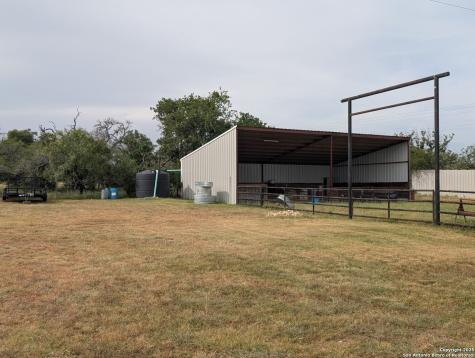 121A Bartel Comfort TX 78013