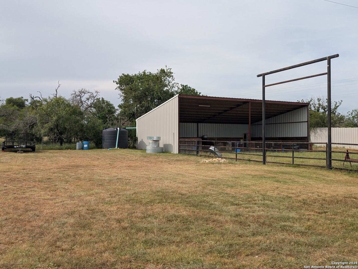 121A Bartel Comfort TX 78013