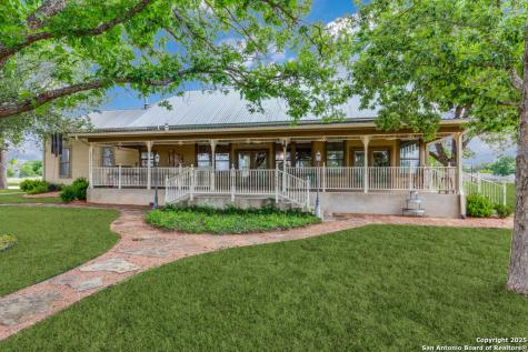 121A Bartel Comfort TX 78013