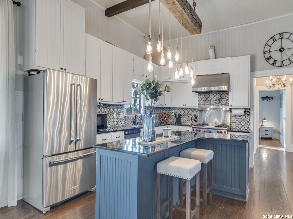 121A Bartel Comfort TX 78013