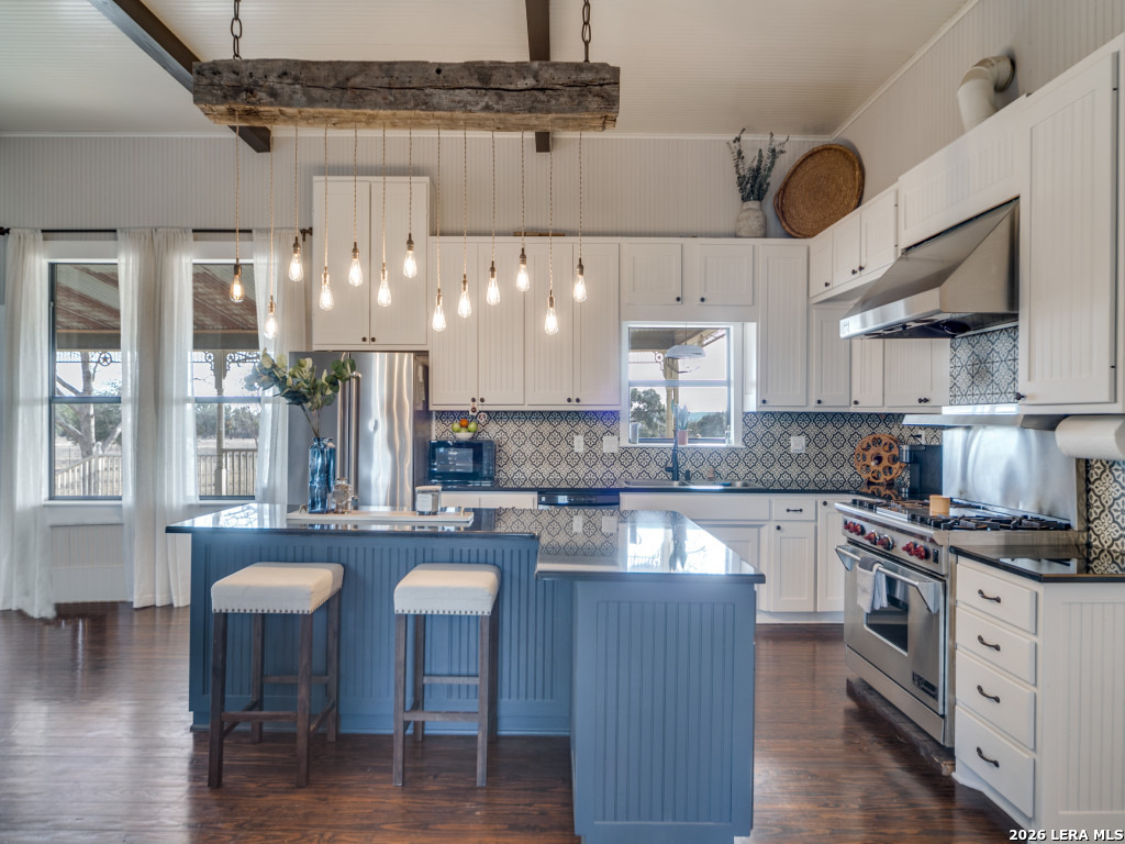 121A Bartel Comfort TX 78013