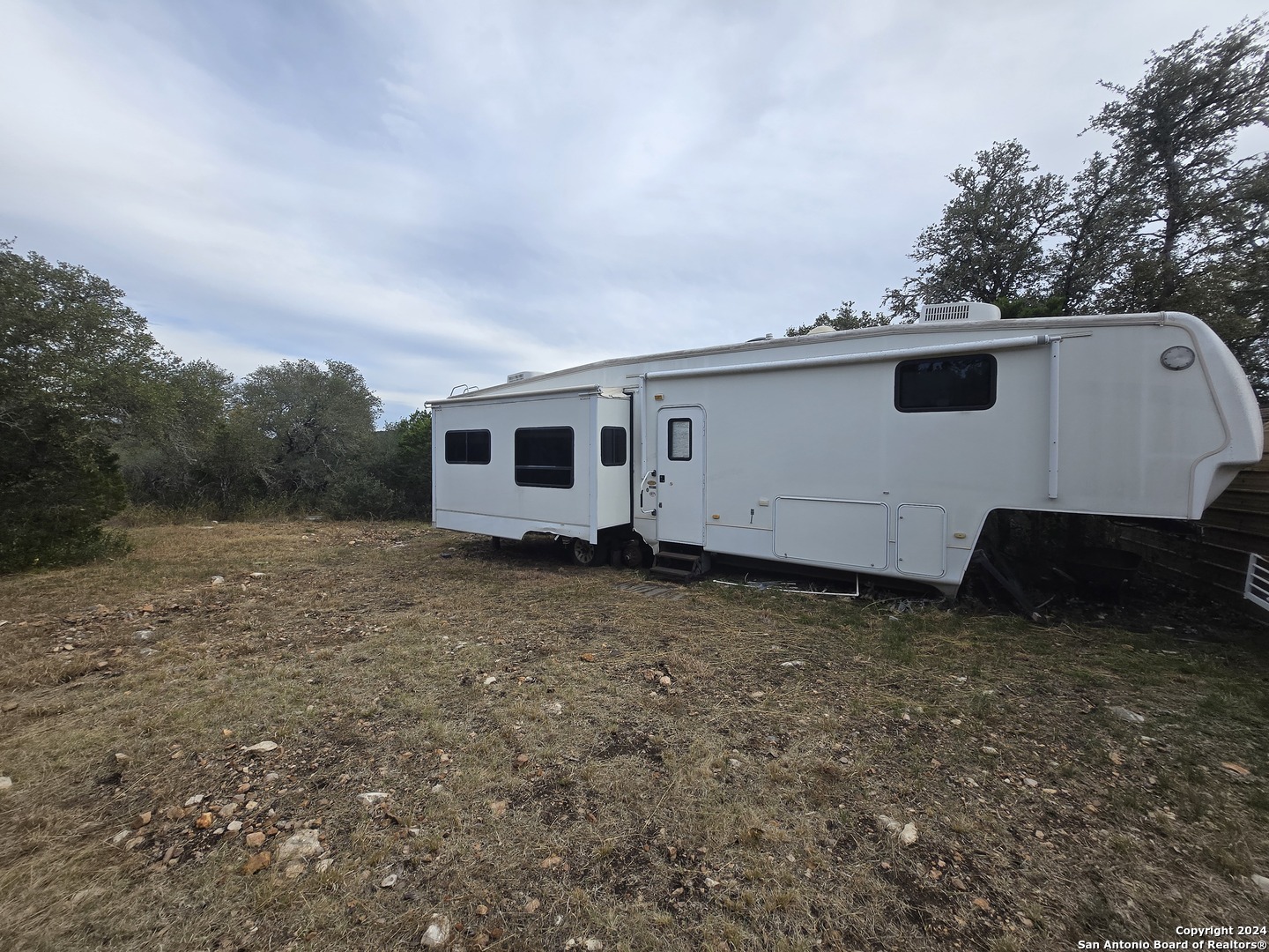 1048 Sd 46067 Rocksprings TX 78880