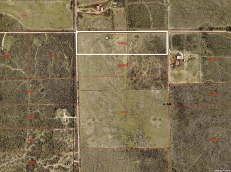 915_985 Cr 732 & Cr 7421 Yancey TX 78886