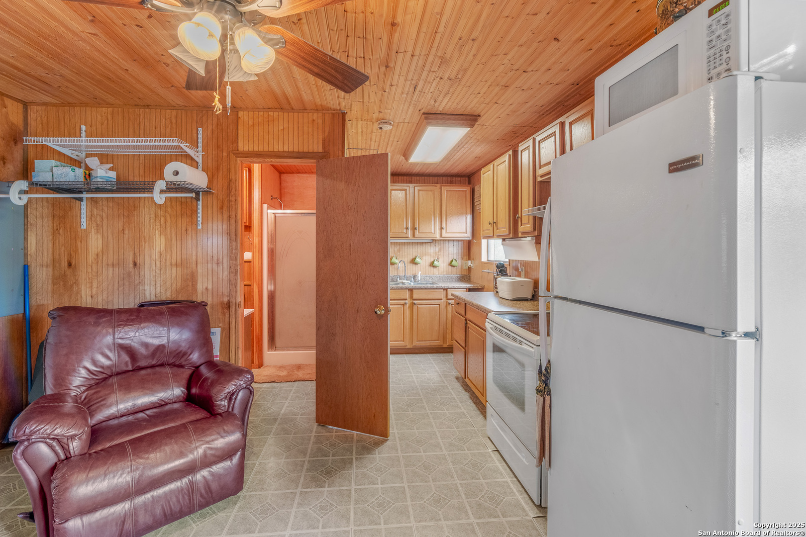 932 Shin Oak Menard TX 76859