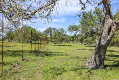 283 Dally Road Fredericksburg TX 78624