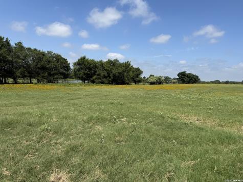 14 County Road 273 Bremond TX 76629