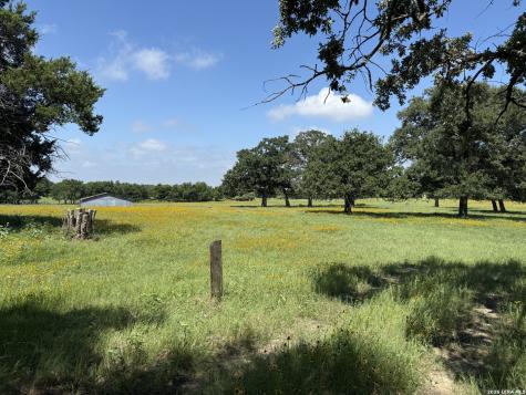 14 County Road 273 Bremond TX 76629