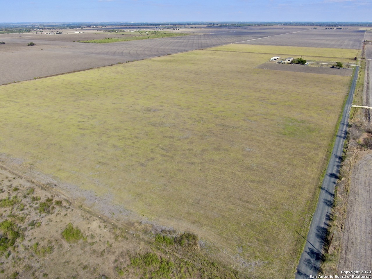 00 County Road 5717 Devine TX 78016