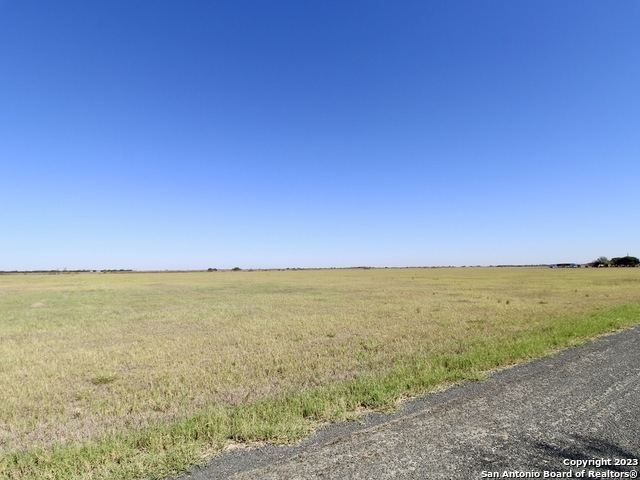 00 County Road 5717 Devine TX 78016