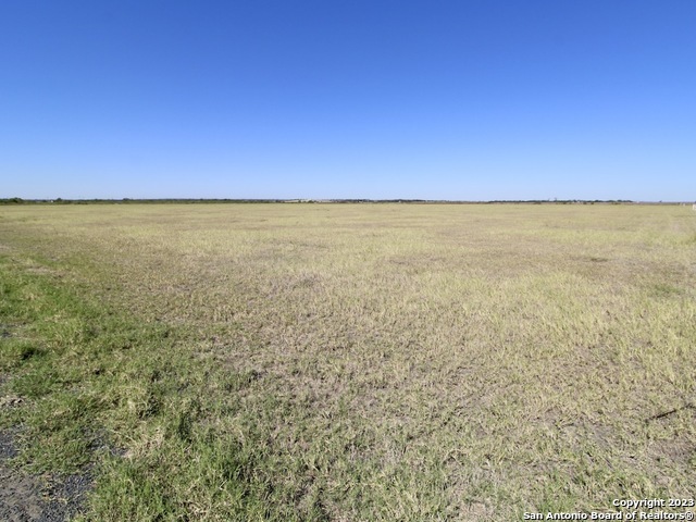 00 County Road 5717 Devine TX 78016