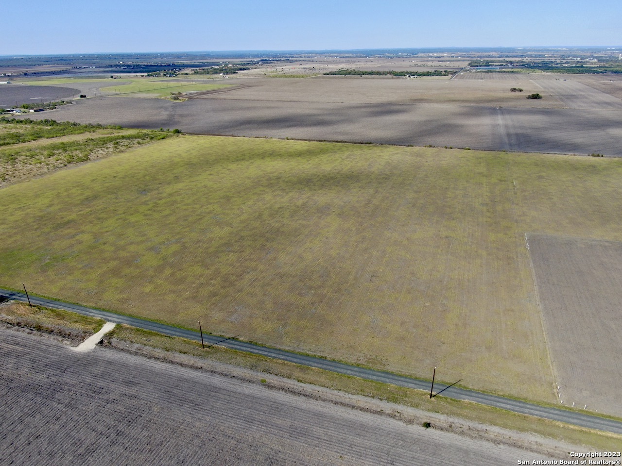 00 County Road 5717 Devine TX 78016
