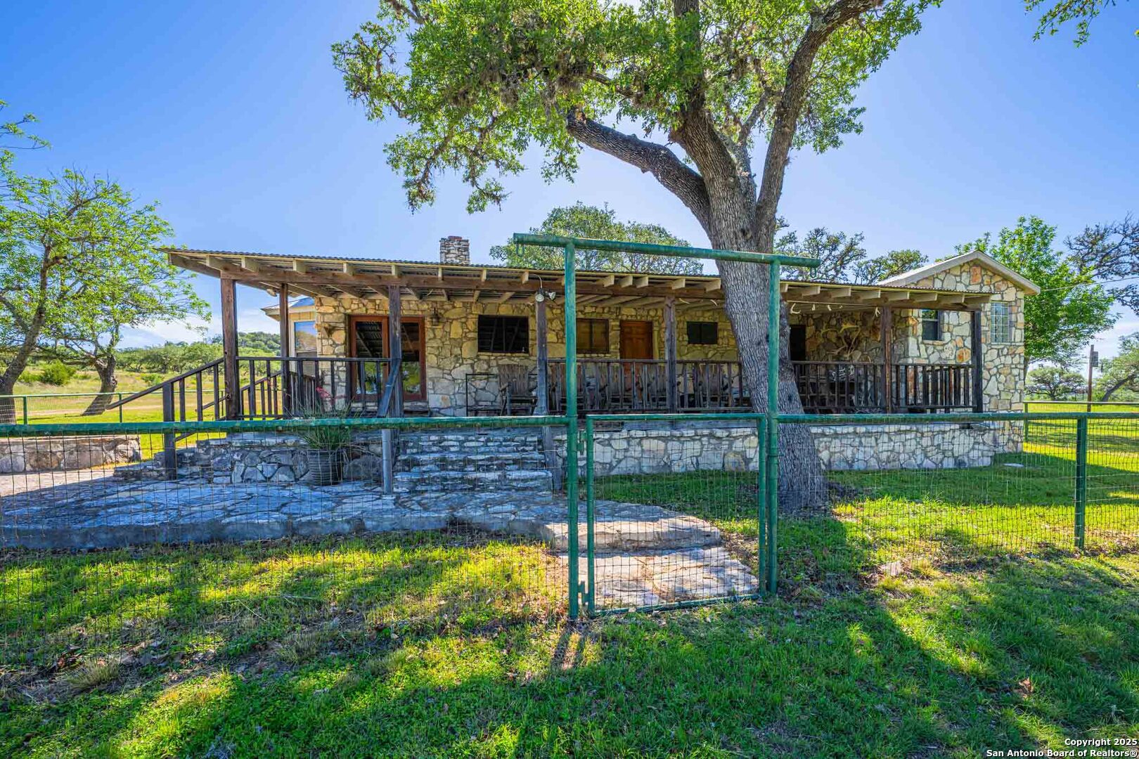 171 Flach Road Comfort TX 78013