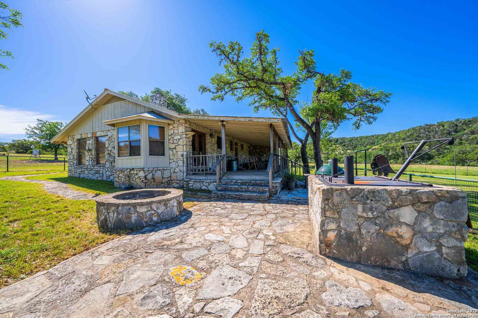 171 Flach Road Comfort TX 78013