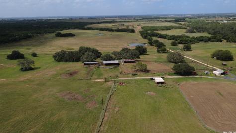3558 Fm 536 Floresville TX 78114