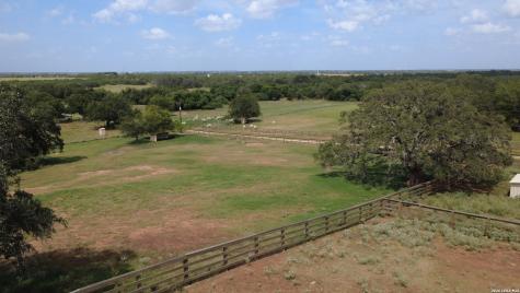 3558 Fm 536 Floresville TX 78114