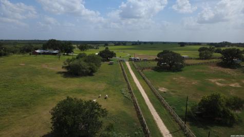3558 Fm 536 Floresville TX 78114