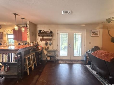 3558 Fm 536 Floresville TX 78114