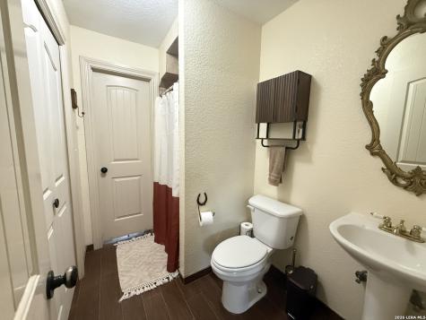3558 Fm 536 Floresville TX 78114