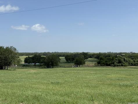 3558 Fm 536 Floresville TX 78114
