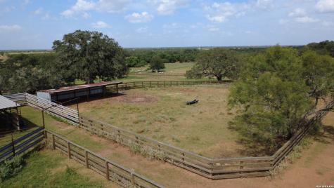 3558 Fm 536 Floresville TX 78114