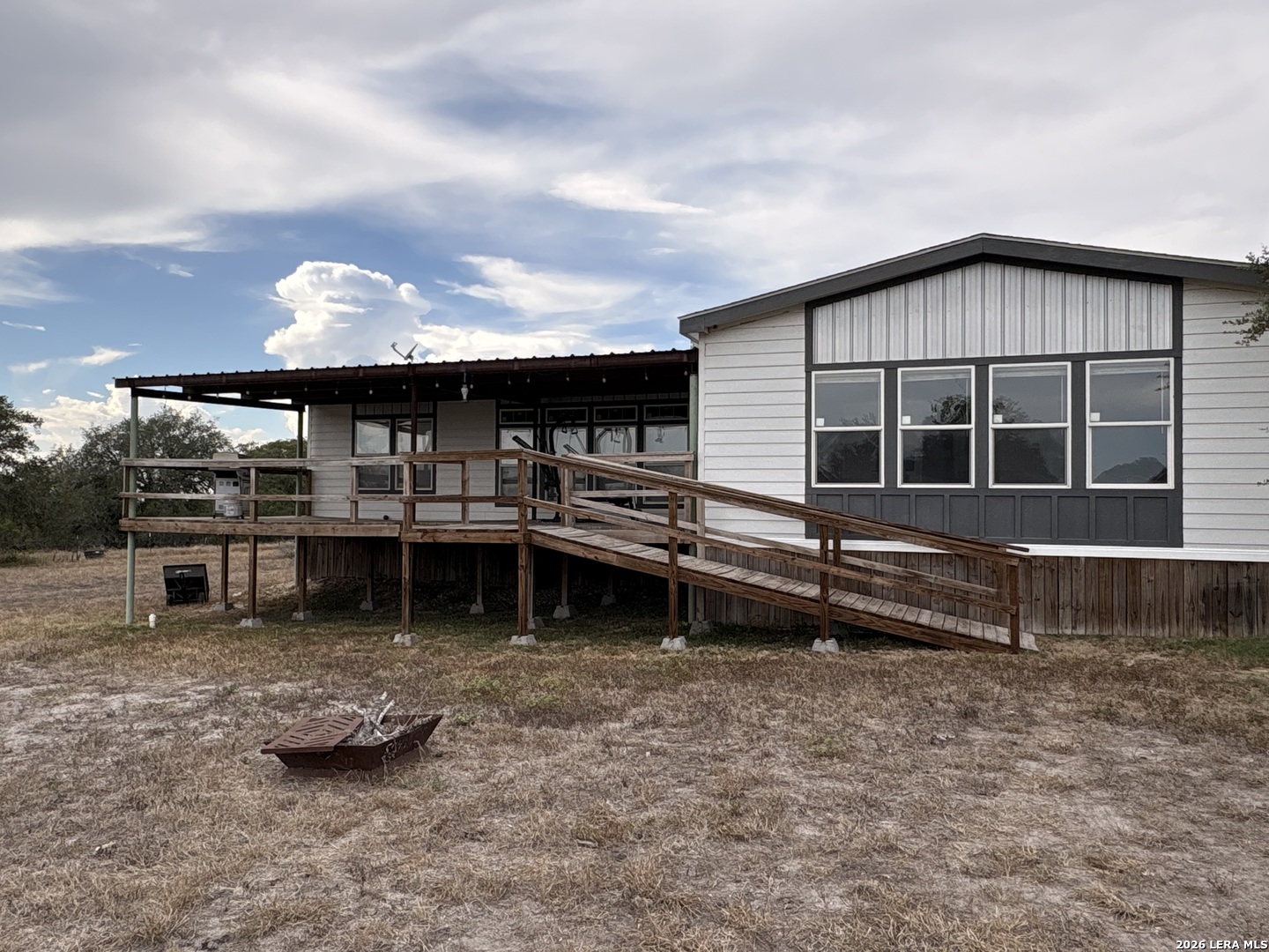 910 Pr 6255 Hobson TX 78117