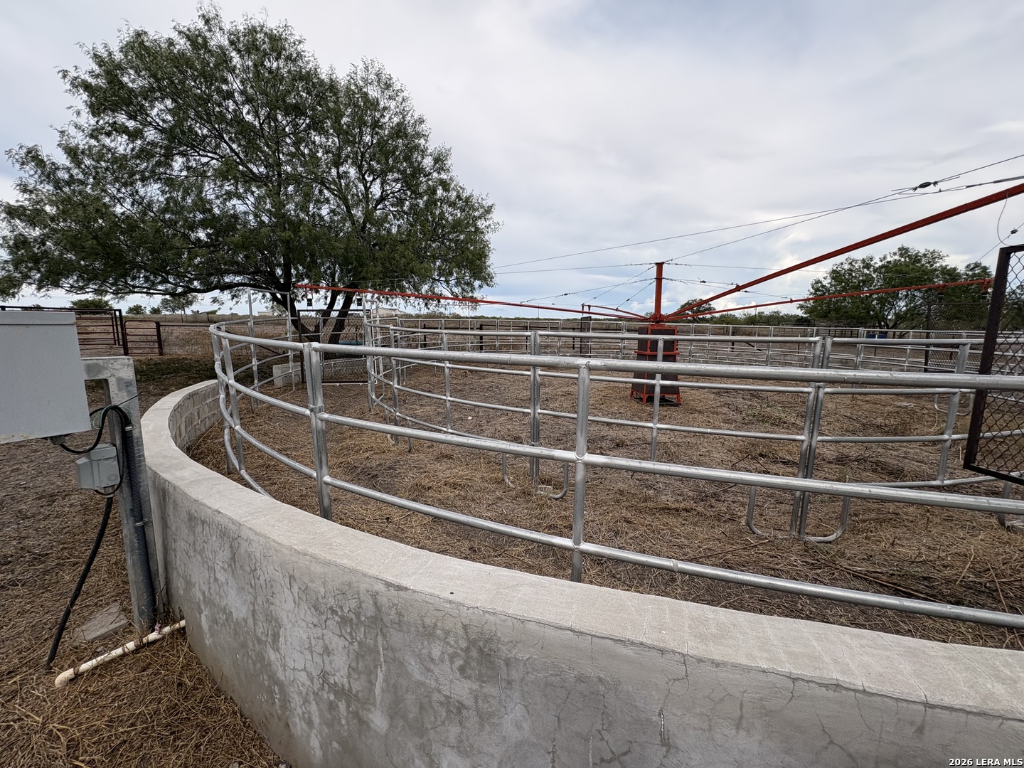 910 Pr 6255 Hobson TX 78117