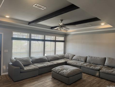910 Pr 6255 Hobson TX 78117