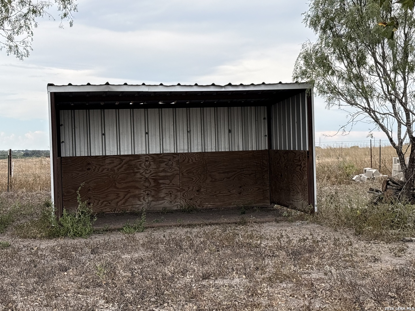 910 Pr 6255 Hobson TX 78117