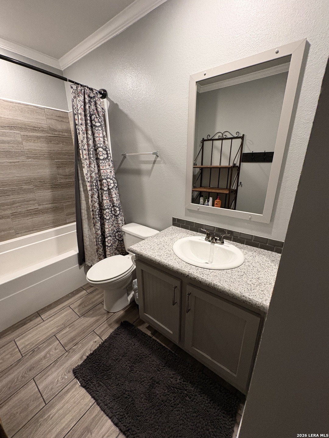 910 Pr 6255 Hobson TX 78117