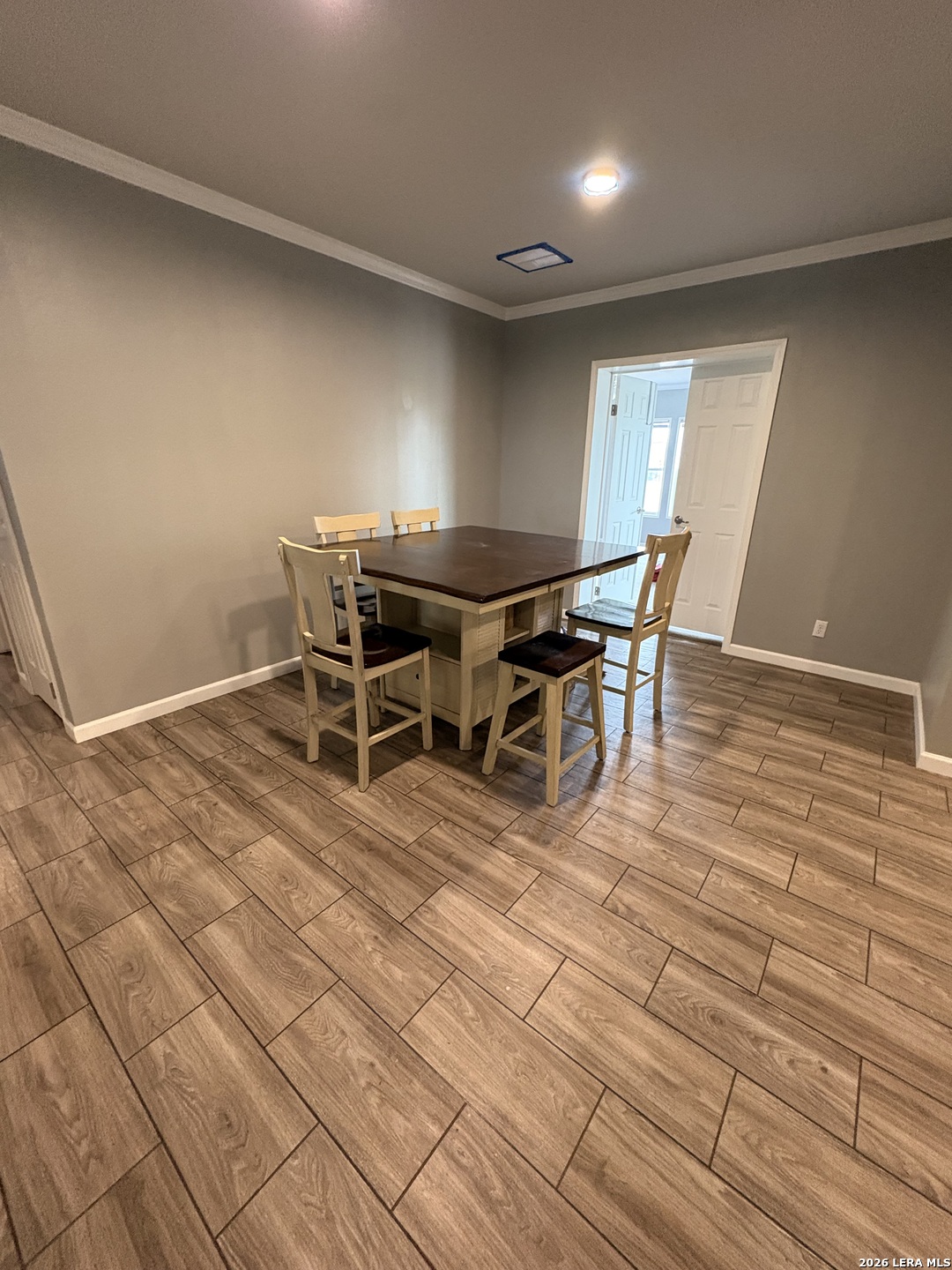 910 Pr 6255 Hobson TX 78117