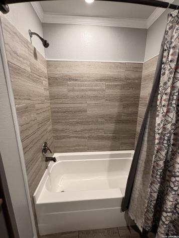 910 Pr 6255 Hobson TX 78117