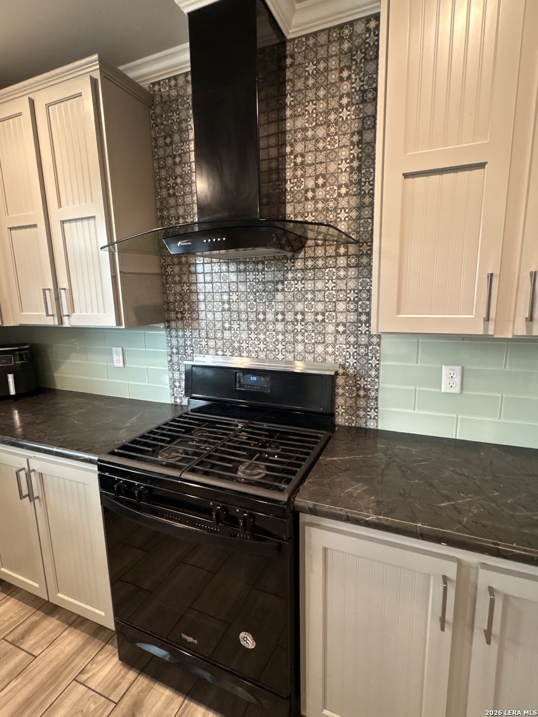 910 Pr 6255 Hobson TX 78117
