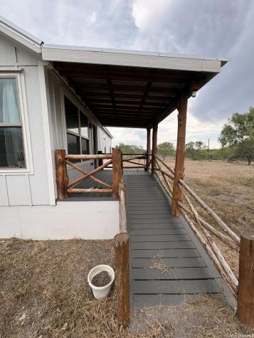 910 Pr 6255 Hobson TX 78117