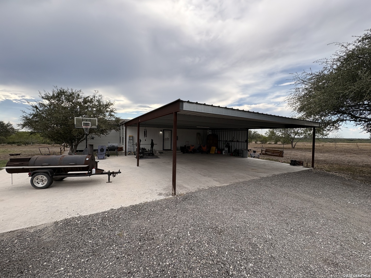 910 Pr 6255 Hobson TX 78117
