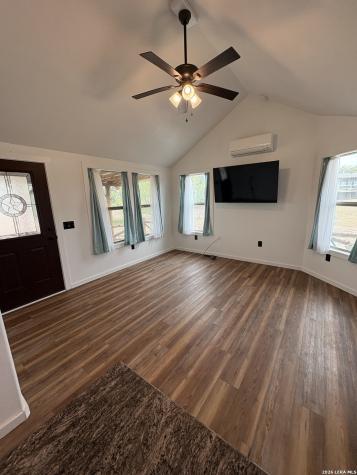 910 Pr 6255 Hobson TX 78117