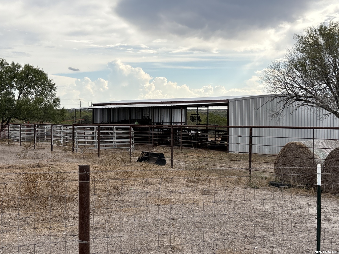 910 Pr 6255 Hobson TX 78117