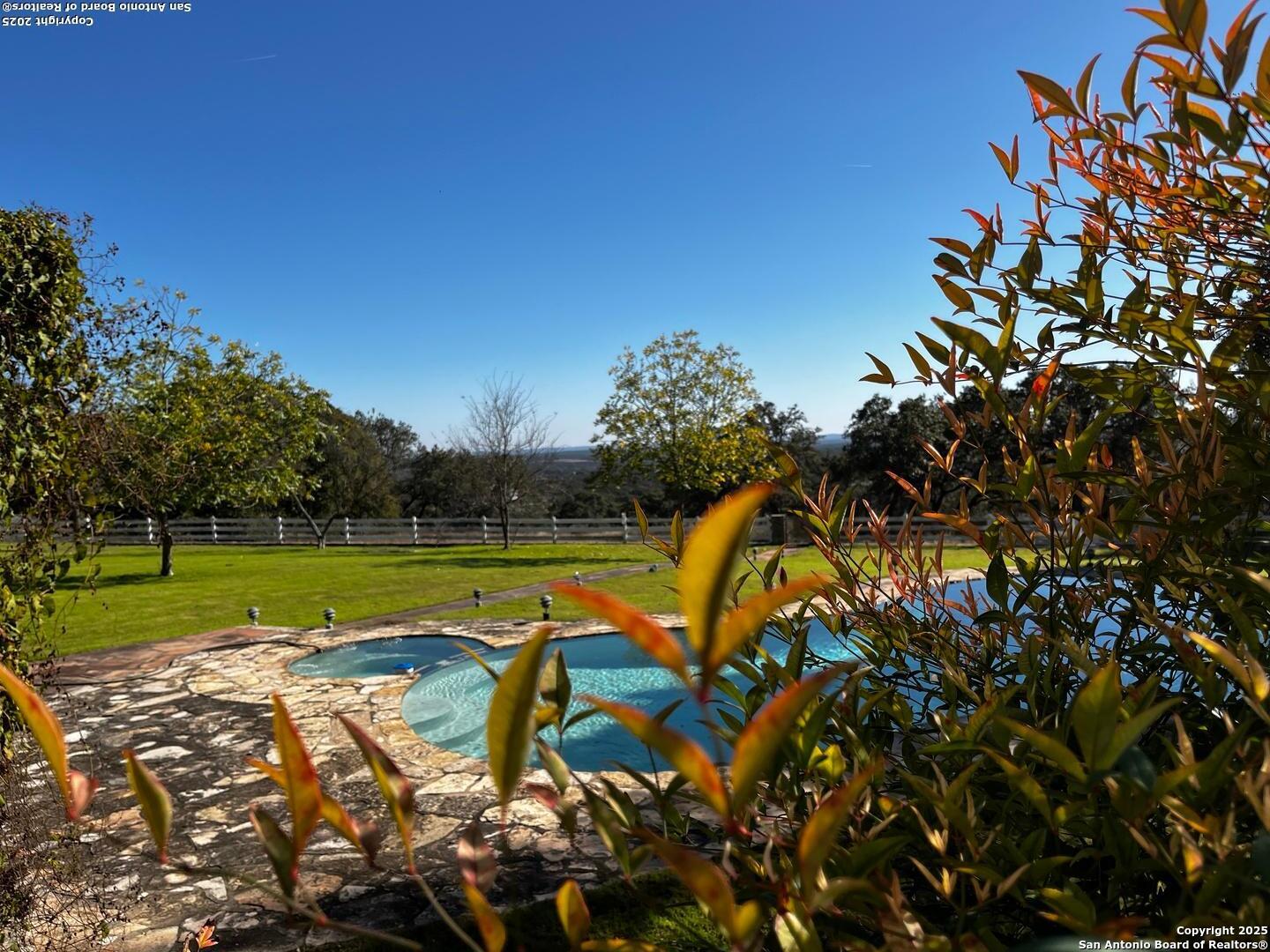 205 Crabapple Road Kendalia TX 78027
