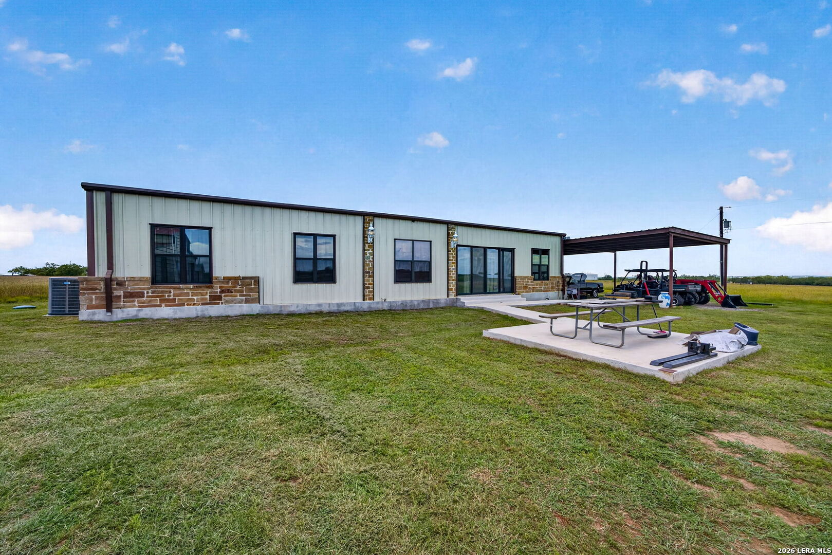 2193 State Highway 97 W Floresville TX 78114