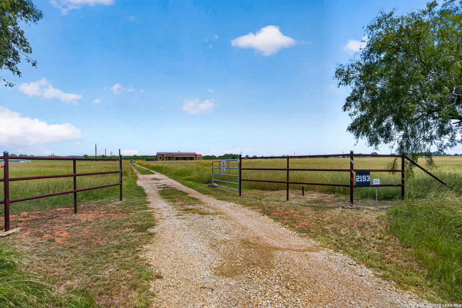 2193 State Highway 97 W Floresville TX 78114