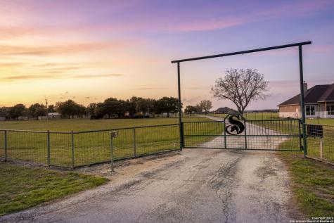 1940 Lower Seguin Road Marion TX 78124
