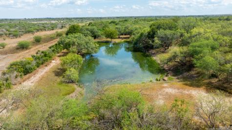 000 County Road 332 Runge TX 78151