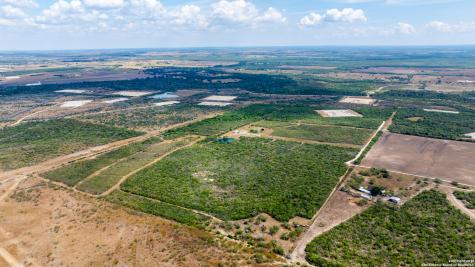 000 County Road 332 Runge TX 78151