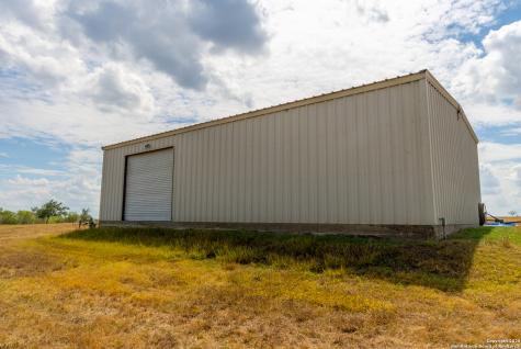 000 County Road 332 Runge TX 78151