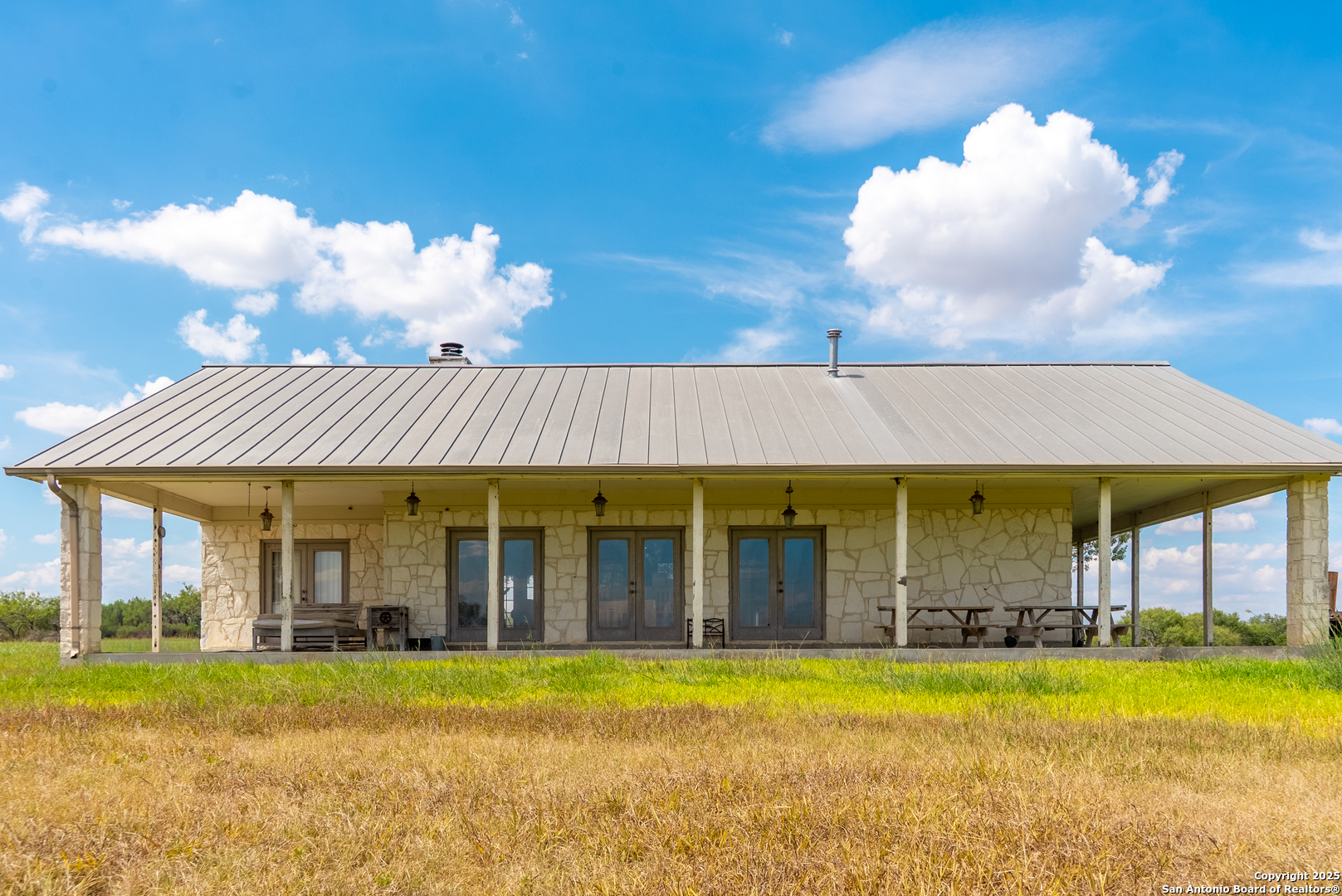 000 County Road 332 Runge TX 78151