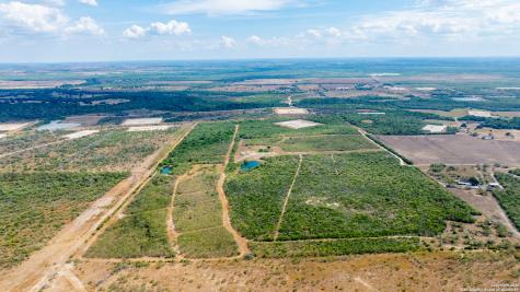 000 County Road 332 Runge TX 78151