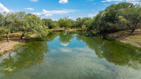000 County Road 332 Runge TX 78151